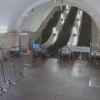 На станции метро «Парк культуры» парень решил скатиться по поручню...