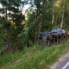 Вчера вечером в Брянском районе с дороги слетел грузовик
