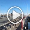 Мужчина решил сделать красивое фото около Братского моста под Минусинском и сорвался со скалы. Он погиб на месте.
