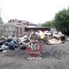 От читателя: Куча мусора лежит во дворе в центре города (Парижской Коммуны,...