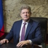Поздравление полномочного представителя Президента Российской Федерации в Сибирском федеральном округе с Днём защитника Отечества