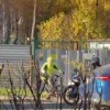 Велосипедист не выдержал и сорвался на случайном мотоциклисте из-за громкой...