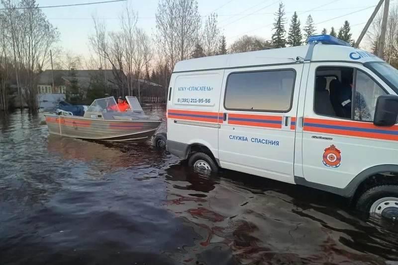 В Богучанском районе из-за паводка эвакуировали шесть человек из поселка...