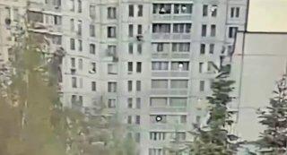 Жесть из Москвы: неадекват вытолкнул свою подругу в окно с седьмого этажа