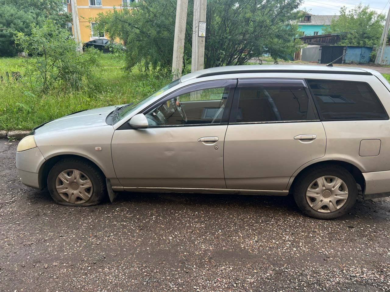 В Бородино полицейские в течение суток установили причастных к массовому прокалыванию автомобильных шин