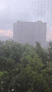 Более половины месячной нормы осадков выпало в Москве за сутки, — синоптики...