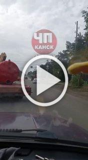 Видео с места происшествия. Судя по камерам, у лесовоза...