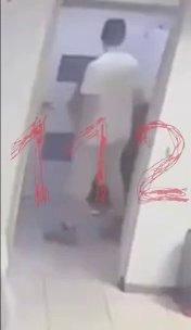 Мать изрезала сына ножом в пункте выдачи заказов в Петербурге. Нападение...