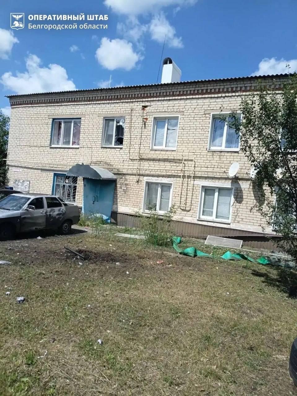 ❗️В Новом Осколе беспилотник взорвался возле многоквартирного дома — пострадал мужчина.