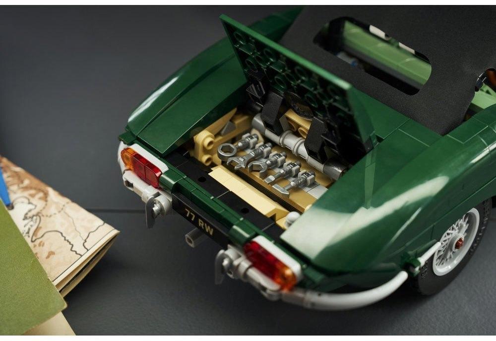 Вау: LEGO готовит набор с легендарным Jaguar E-Type — в сети уже появился слив будущего конструктора. По предварительной информации, модель будет состоять из 1673 деталей.