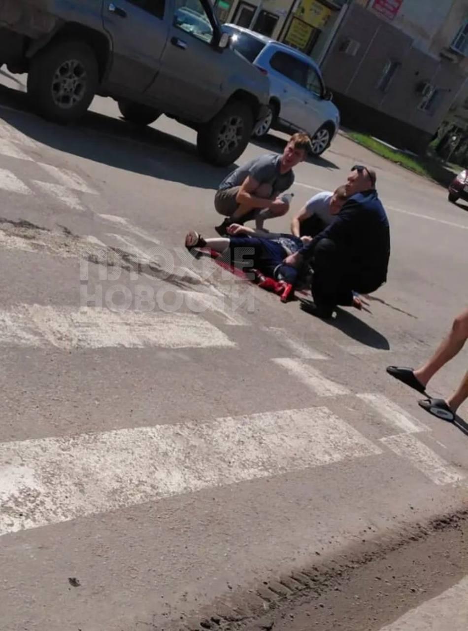 В Иркутской области лихач во время погони сбил женщину на зебре: ей оторвало часть ноги
