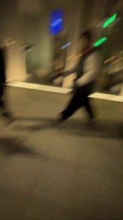 В парке Горького заметили мужчину с необычным домашним животным Козочку зовут...