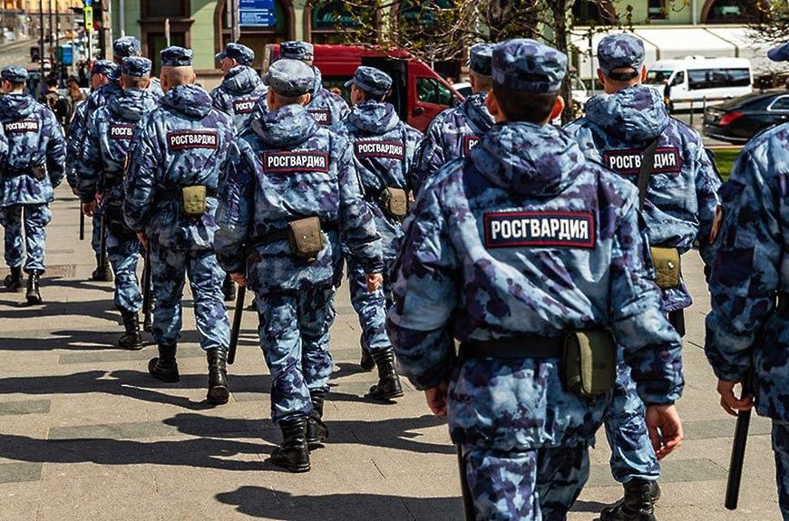 Сотрудники Росгвардии начнут дежурить на заправках