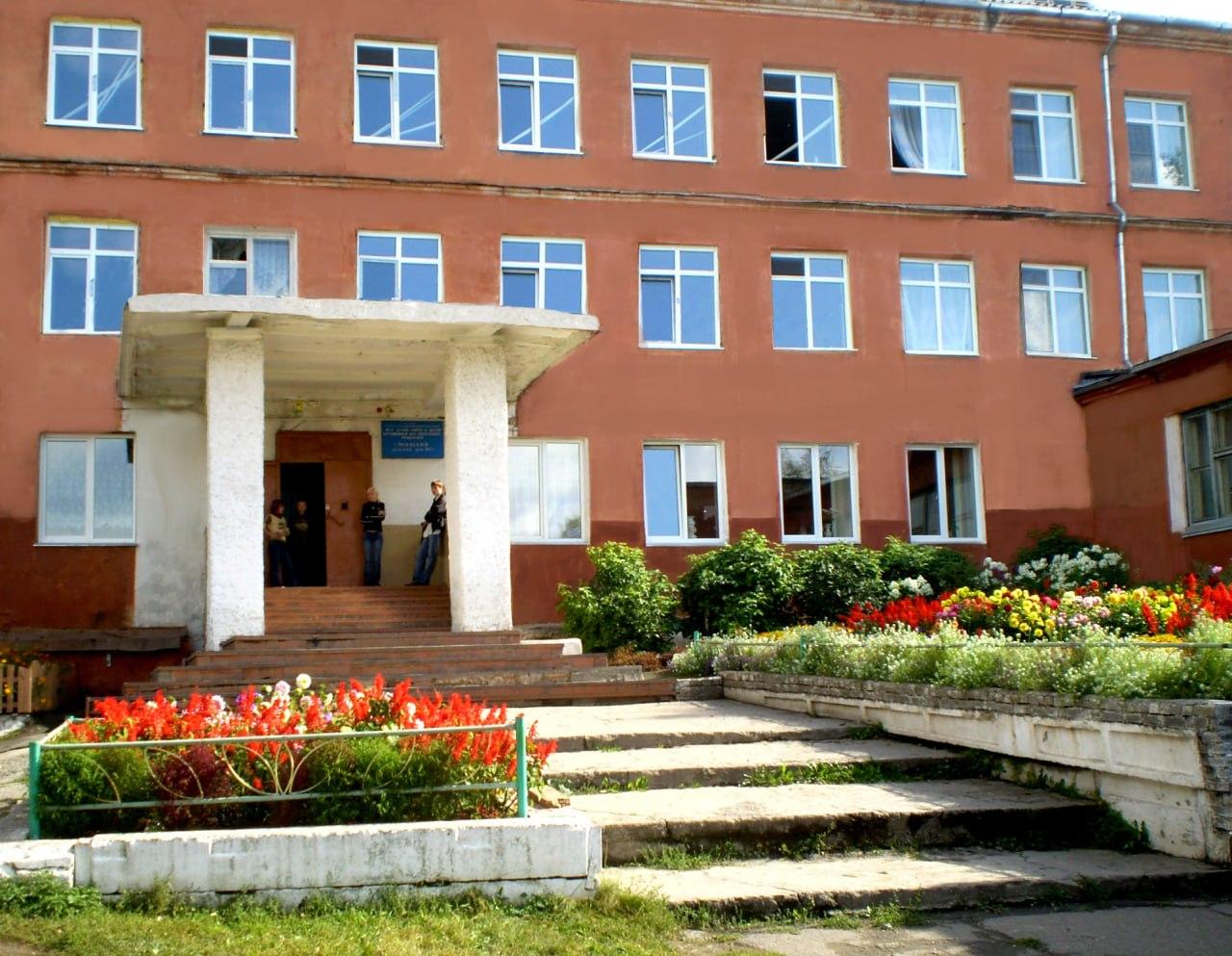 Детские дома объединят в Ачинском округе Большеулуйский детский дом (он...