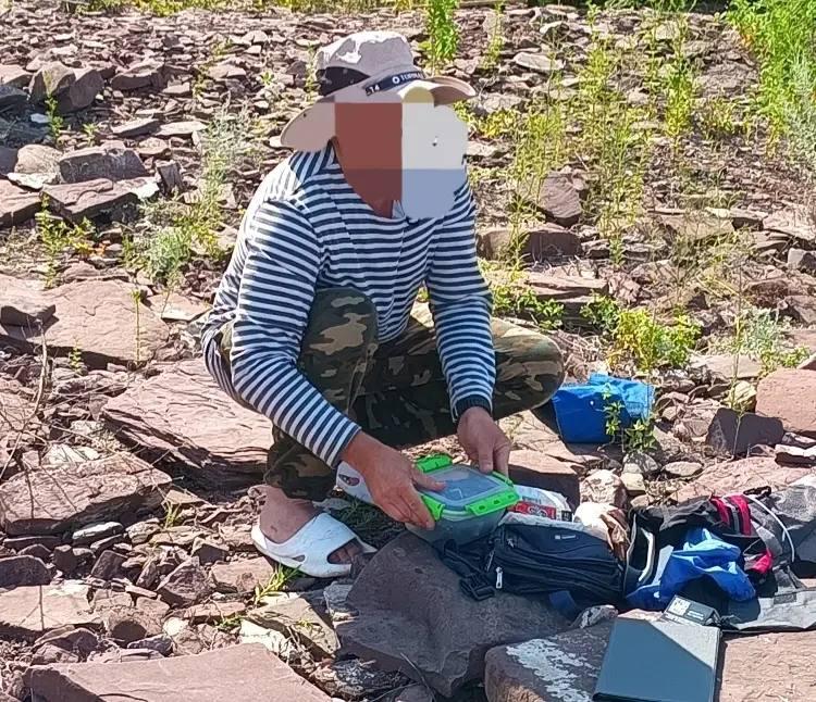 Рыбак едва не утонул на Красноярском водохранилище рядом с Краснотуранском...