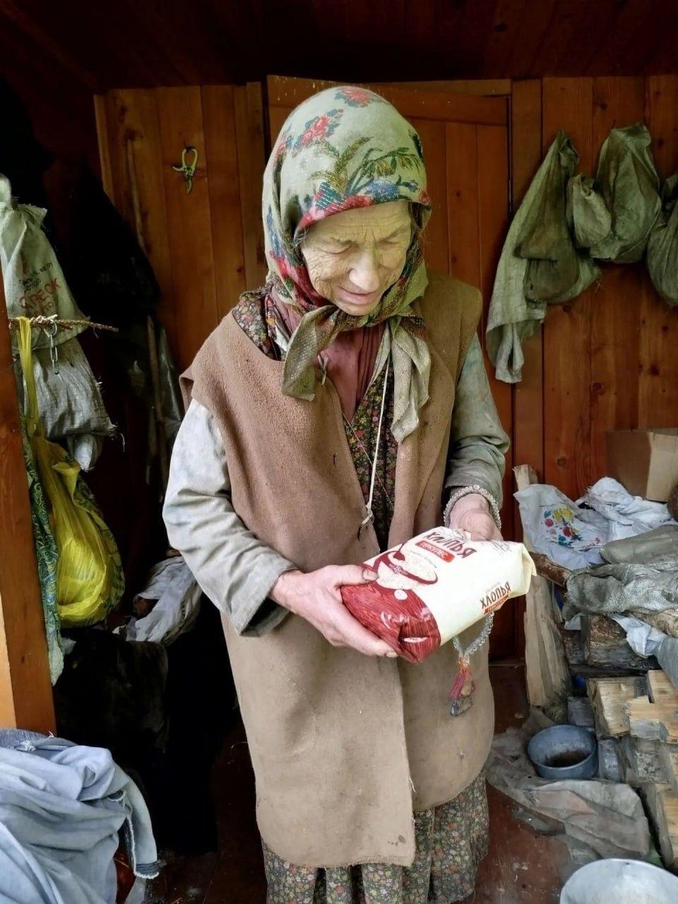 Агафью Лыкову навестили на «Заимке» Виктор Непомнящий, директор заповедника...