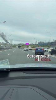 На МСД вспыхнул, предположительно, строительный кран. На Московском...
