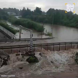 Около 500 домов затопило в Свердловской области из-за сильного паводка. В...