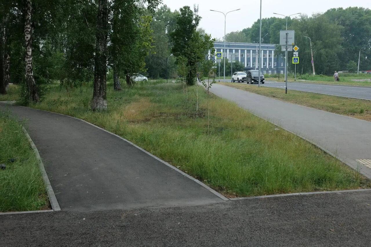Железное светящееся дерево 