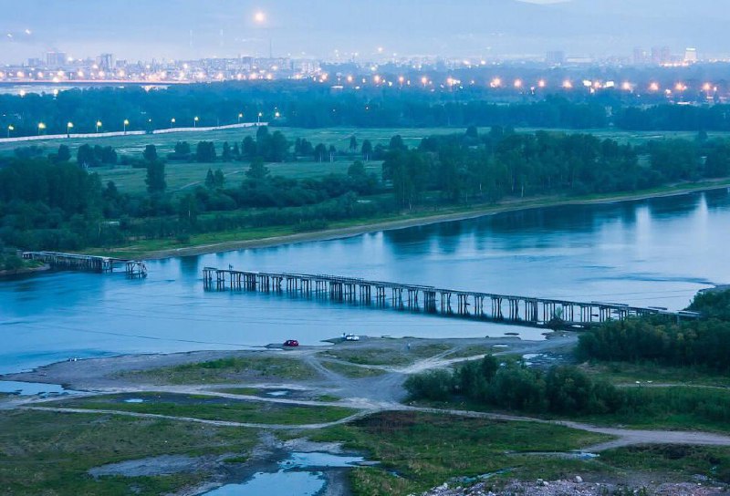 Тело утонувшего мужчины нашли спасатели в Красноярске