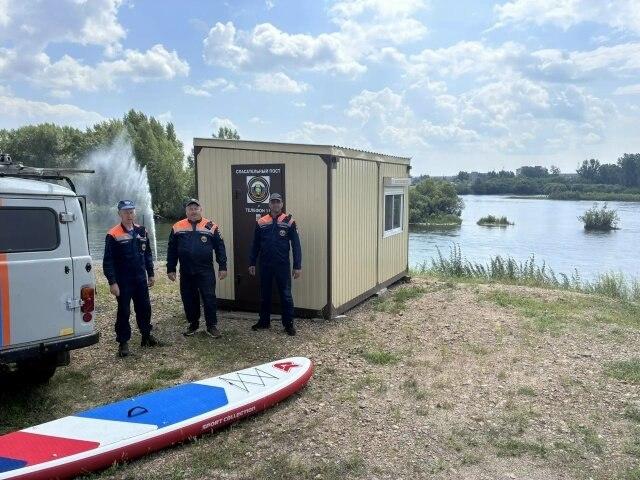 На набережной «Кан Перевоз» в Канске начал работу спасательный пост Его...