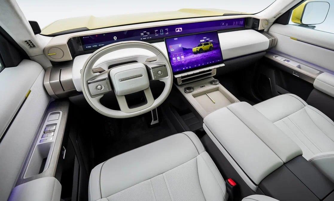 Land Rover и Chery показали салон нового Freelander 8. Кроссовер станет первой моделью нового британо-китайского бренда.