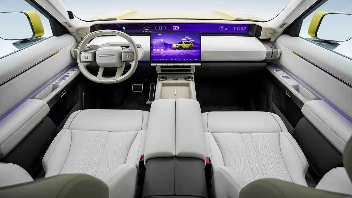 Land Rover и Chery показали салон нового Freelander 8. Кроссовер станет первой моделью нового британо-китайского бренда.