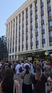 Очередная «ганьба» на Украине: там вспыхнули массовые протесты из-за решения Зеленского уволить министра обороны Фёдорова