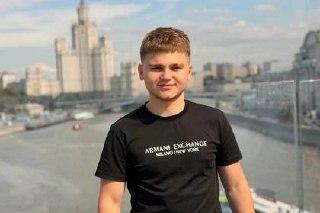Новосибирский треш-блогер прыснул в недовольного героя ролика из перцового баллончика