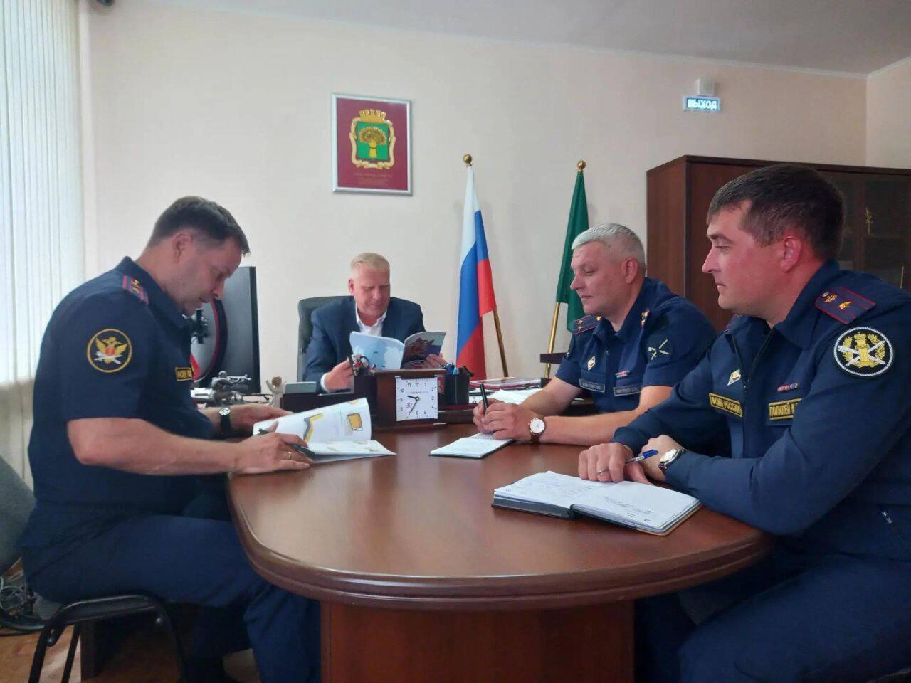Глава Канского округа обсудил с ГУФСИН планы сотрудничества до 2029 года...