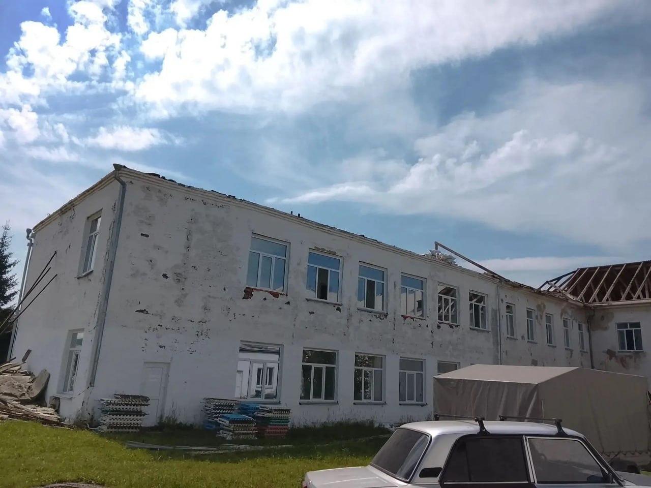 Школу в Усть-Бюре (Усть-Абаканский район) откапиталят за 2 года. Строители...