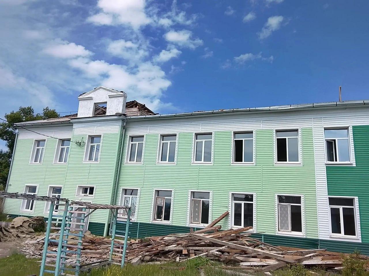 Школу в Усть-Бюре (Усть-Абаканский район) откапиталят за 2 года. Строители...