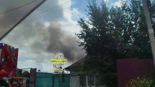 Пожар в п.Жилкино. Очевидцы сообщают, на 2 -й Московской улицы горят три...