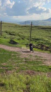 В Карачаево-Черкесии парень захотел понтануться и эффектно дать боком на...