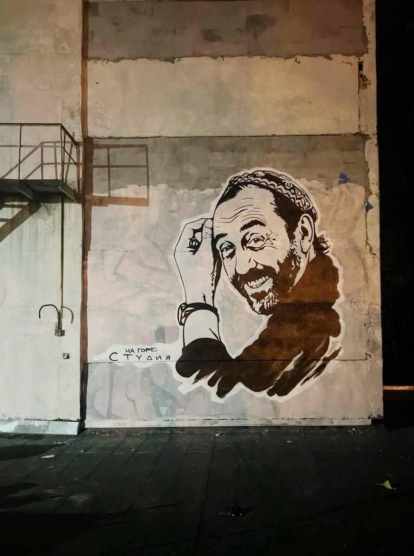 Портрет Николая Коляды появился на креативном кластере «Хлебозавод №6». Идея...