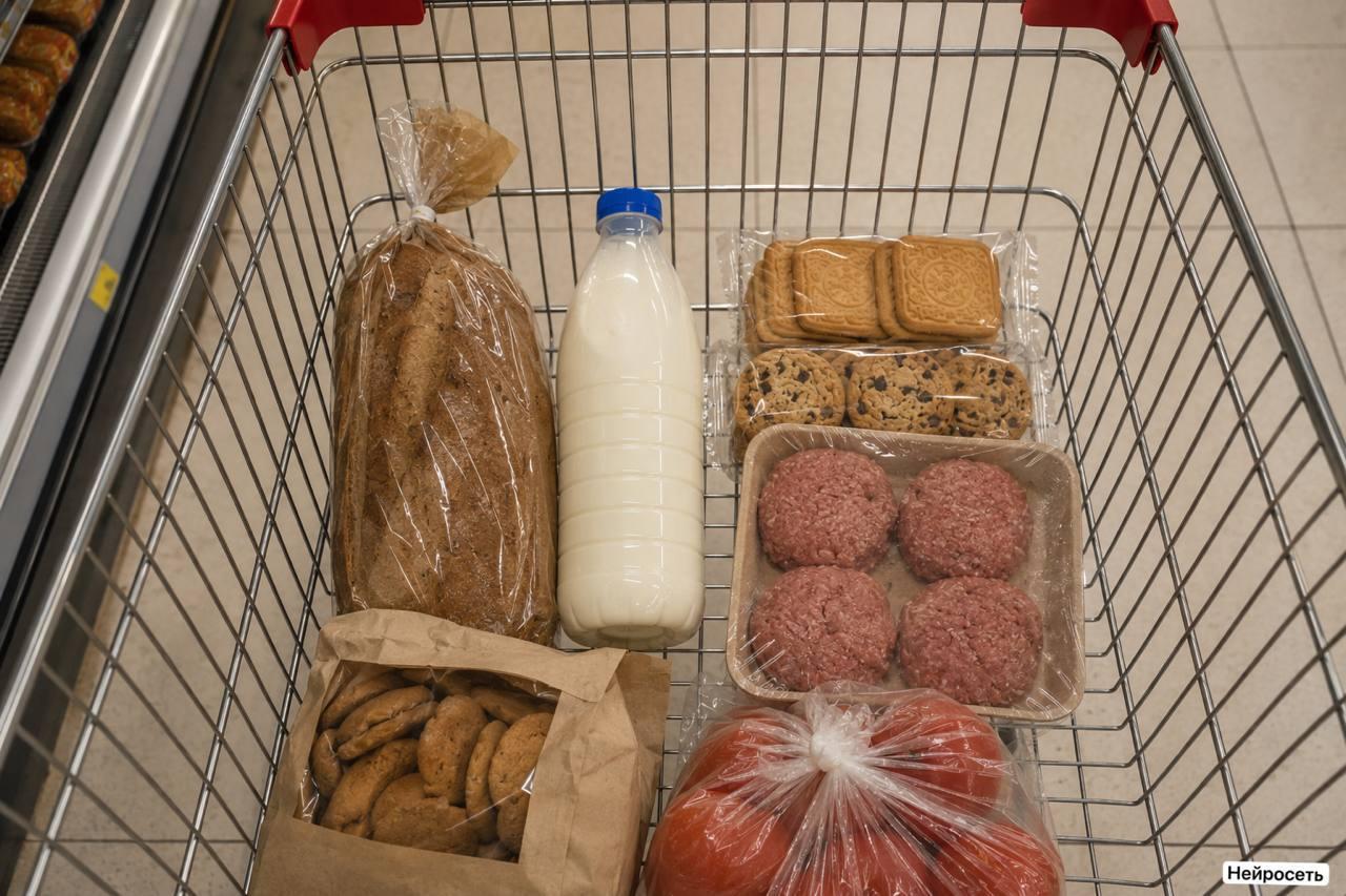 Более 2,7 тонны продуктов сняли с продажи в Иркутской области