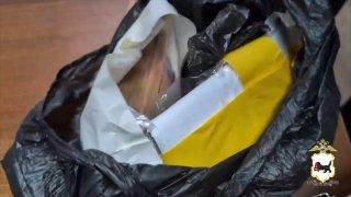 18-летнего курьера телефонных мошенников задержали после получения 2 млн рублей в Иркутске