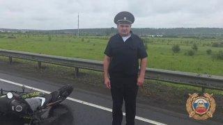 Мотоциклист врезался в дорожное ограждение на трассе «Сибирь»: пассажир погиб...