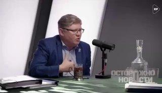 Россияне не должны вести себя 