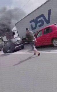 ВСУ атаковали гражданские машины на пункте пропуска 