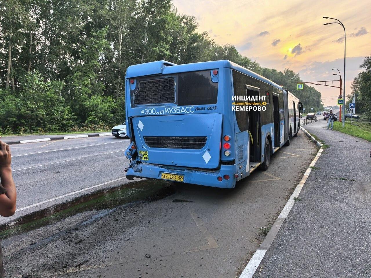 Бетономешалка протаранила автобус около Кемерова – есть пострадавшие
