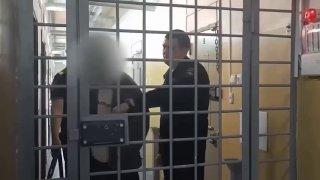 Курьеров мошенников отправили в колонию за обман красноярских пенсионерок на...