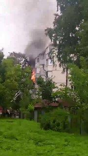В подмосковном Егорьевске пожар в жилом доме после взрыва баллона.