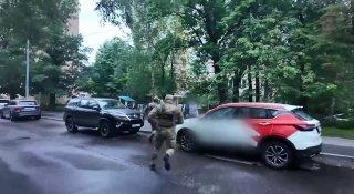 ФСБ: задержана женщина, которую подозревают в подготовке теракта против сотрудника органов безопасности в Москве.