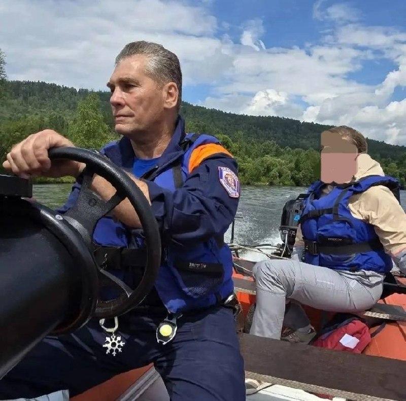 Туристы застряли на заглохшей лодке в Красноярском крае. Это произошло в...