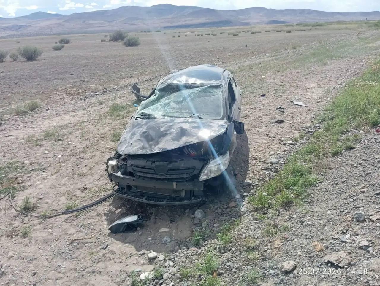 В Улуг-Хемском районе опрокинулась Toyota Corolla. Один человек погиб