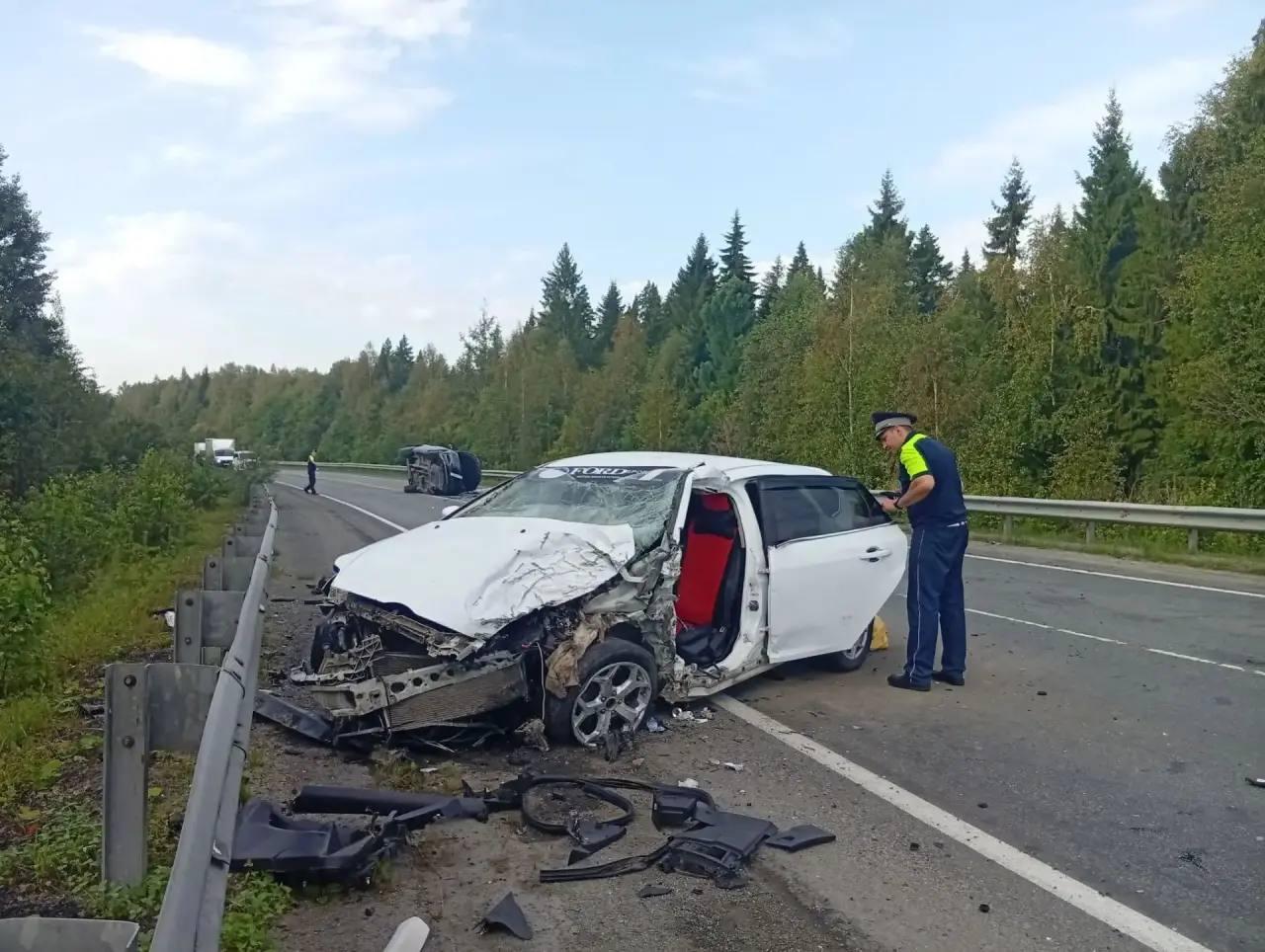 5 человек пострадали в ДТП под Серовом, один из них — в реанимации