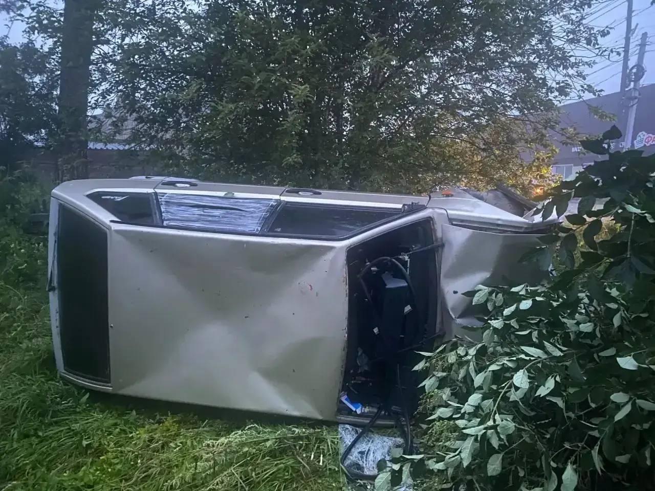 17-летний пьяный подросток насмерть сбил двух пешеходов в Красноярском крае....