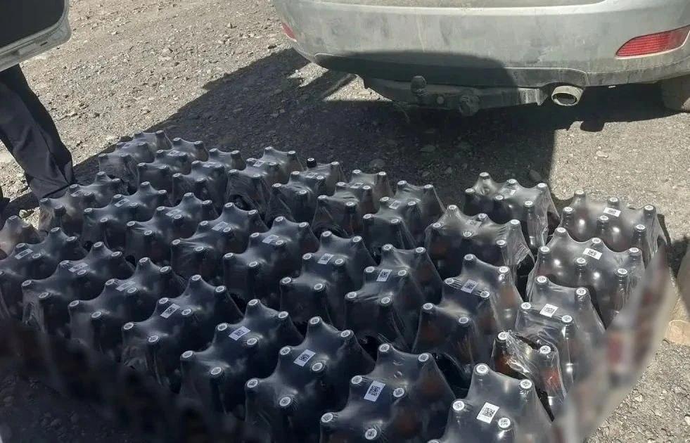 В Бай-Тайгинском районе полицейские изъяли более 230 литров пивной продукции...