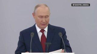 Путин назвал последние пять лет «решающим этапом» для России Президент...
